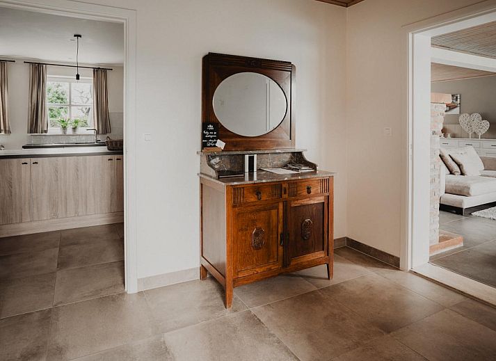 Moderne keuken van Caprice - Maldegem, vakantiehuis in Oost-Vlaanderen, voorzien van alle gemakken voor een heerlijke maaltijd.