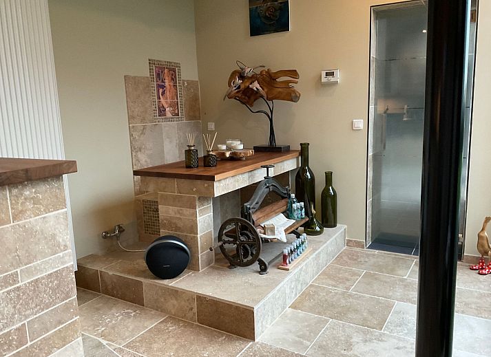 Relax in the luxurious Jacuzzi at Holiday Home Einzigartiger Wellness-Bauernhof in Wichelen, East Flanders, a perfect wellness experience.