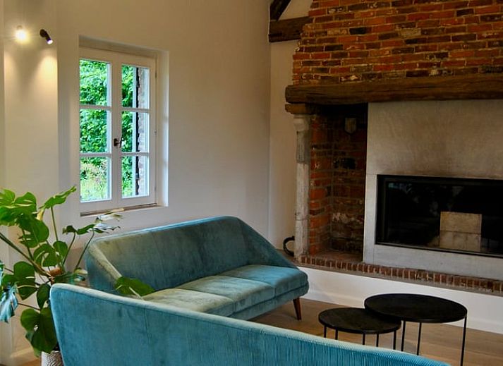 Authentieke houten details in keuken van Vakantiehuisje in Landskouter-Oosterzele, Oost-Vlaanderen, Belgie.