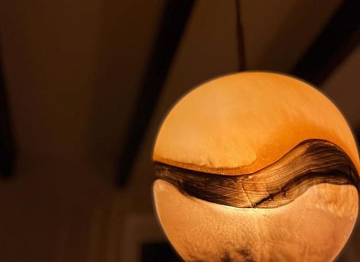 Ferienhaus Ferienhaus in Gavere Dikkelvenne, Ostflandern, umgeben von einem bluehenden Garten und ruhiger Natur.