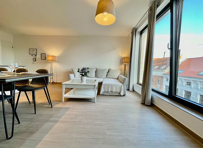 Guest house 040153 - Apartment Antwerp - Modern 2BR 1/5 BA Near Diamond District by OneLuxStay
