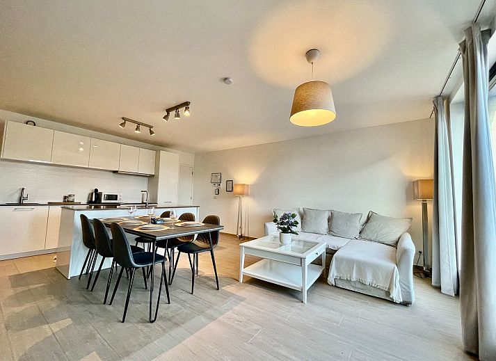 Guest house 040153 - Apartment Antwerp - Modern 2BR 1/5 BA Near Diamond District by OneLuxStay