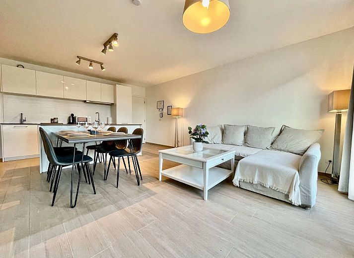 Guest house 040153 - Apartment Antwerp - Modern 2BR 1/5 BA Near Diamond District by OneLuxStay