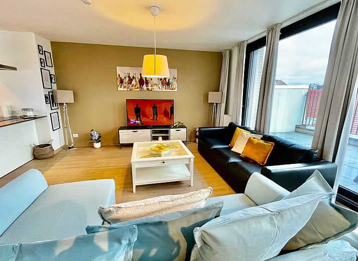 Guest house 040155 - Apartment Antwerp - Modern 2BR Penthouse Near Diamond District by OneLuxStay