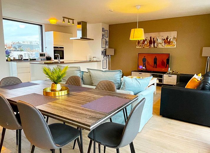 Guest house 040155 - Apartment Antwerp - Modern 2BR Penthouse Near Diamond District by OneLuxStay