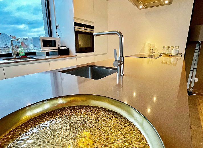 Guest house 040155 - Apartment Antwerp - Modern 2BR Penthouse Near Diamond District by OneLuxStay