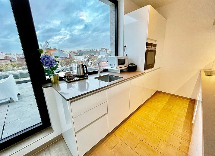 Guest house 040155 - Apartment Antwerp - Modern 2BR Penthouse Near Diamond District by OneLuxStay