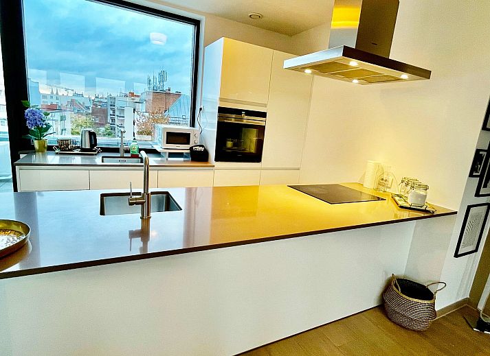 Guest house 040155 - Apartment Antwerp - Modern 2BR Penthouse Near Diamond District by OneLuxStay