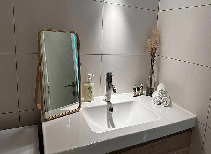 Guest house 040157 - Apartment Antwerp - Luxury 1BR Near Fashion District by OneLuxStay