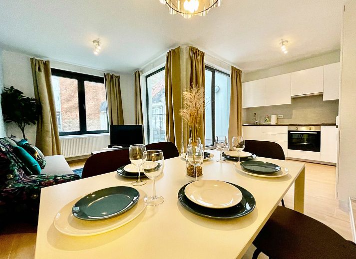 Guest house 040158 - Apartment Antwerp - Luxury 2BR 1BA Near Fashion District by OneLuxStay