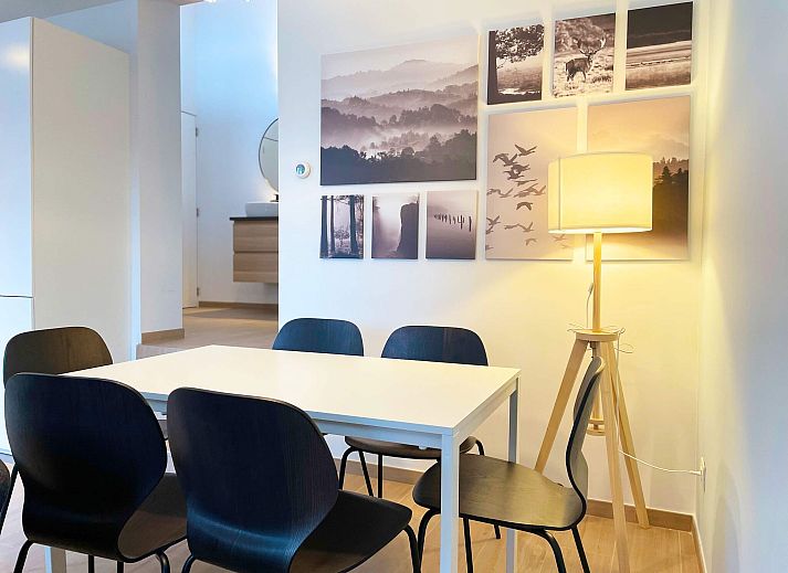 Guest house 040158 - Apartment Antwerp - Luxury 2BR 1BA Near Fashion District by OneLuxStay