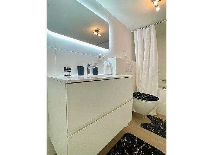 Guest house 040162 - Apartment Antwerp - One Lux Stay Near Antwerp Central - Studio Apartment