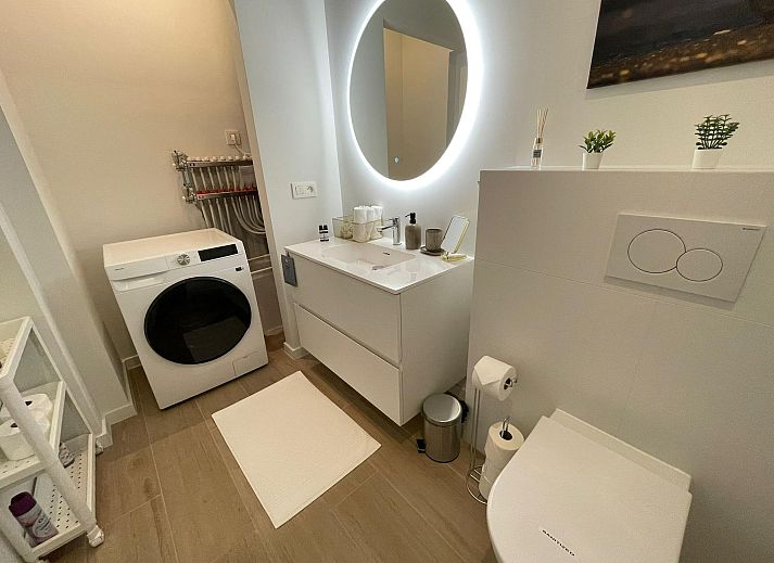 Guest house 040168 - Apartment Antwerp - One Lux Stay 2BR/2BA Antwerp near Central Station