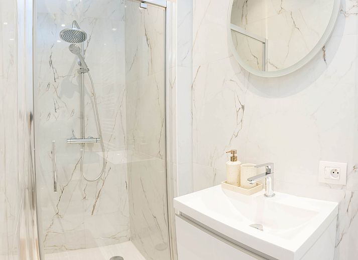 Guest house 040170 - Apartment Antwerp - One Lux Stay 2BR/ 2BA Antwerp near Central Station