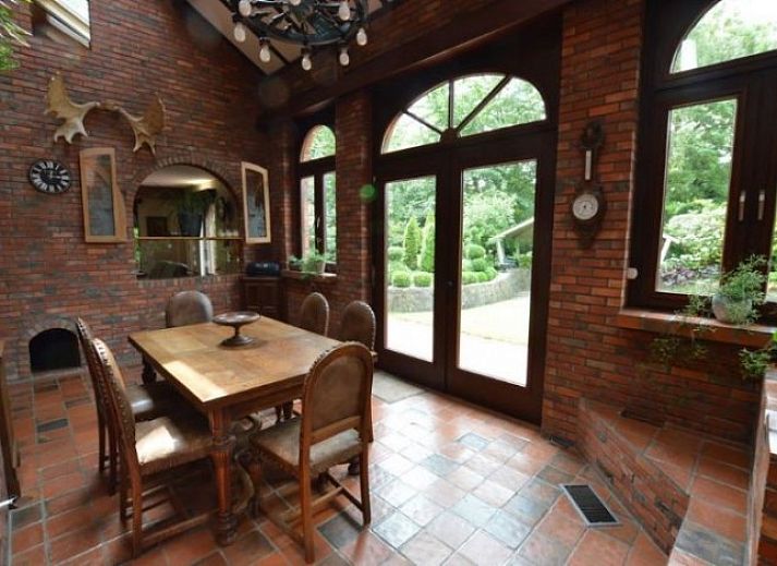 Vakantiehuis Maison Paula in Merksplas, Antwerpen, met prachtig aangelegde tuin en groene omgeving.