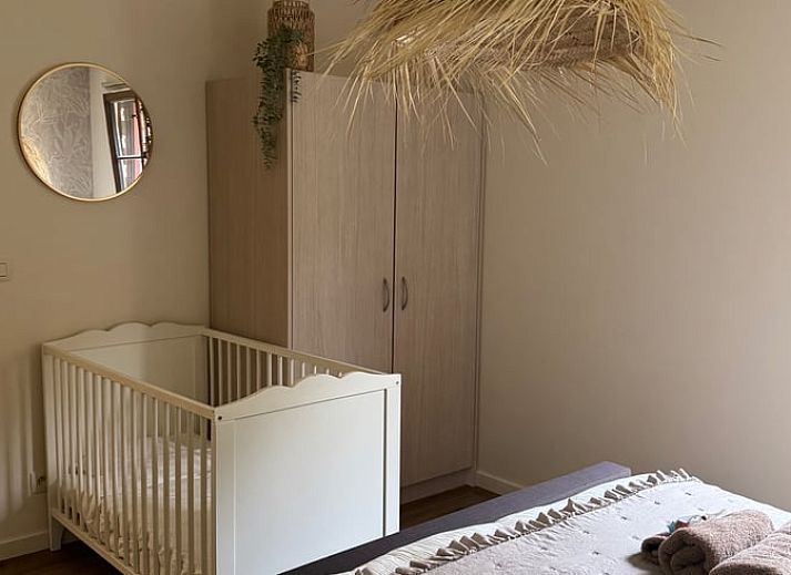 Autumn decoration at Holiday home in Merksplas, Antwerp. Cozy atmosphere with pumpkins and flowers for a cozy vacation home.