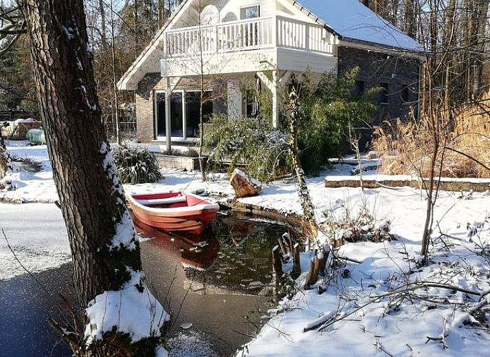 Enjoy the peace and quiet on the terrace of Holiday Home in Hulshout, located in the green heart of Antwerp, Belgium.