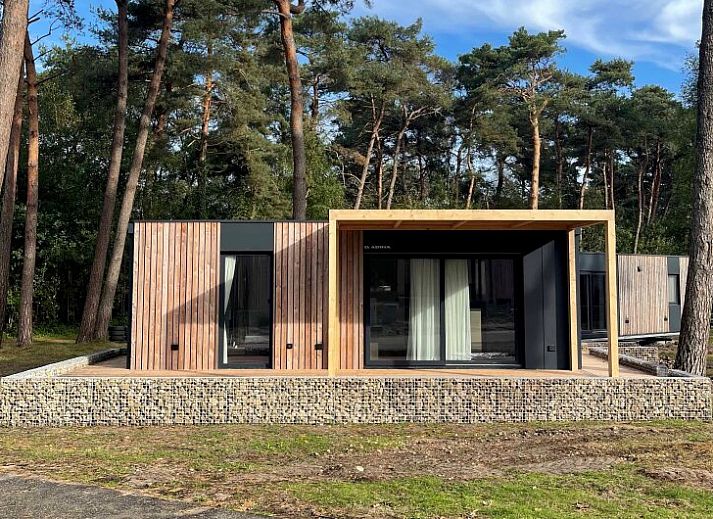 Chalet in Mol, ein modernes Ferienhaus in den Wldern von Mol, Antwerpen, bietet eine ruhige Flucht in die Natur.