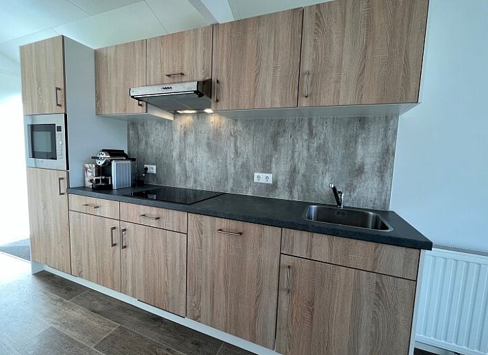 Detached house in 2400 Mol, a vacation home in Antwerp, Belgium, with a sunny terrace and surrounded by green nature.