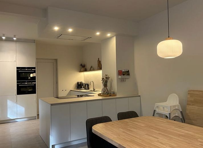 Cottage in Wuustwezel, charming cottage in Antwerp with access to a beautiful forest path and nature.