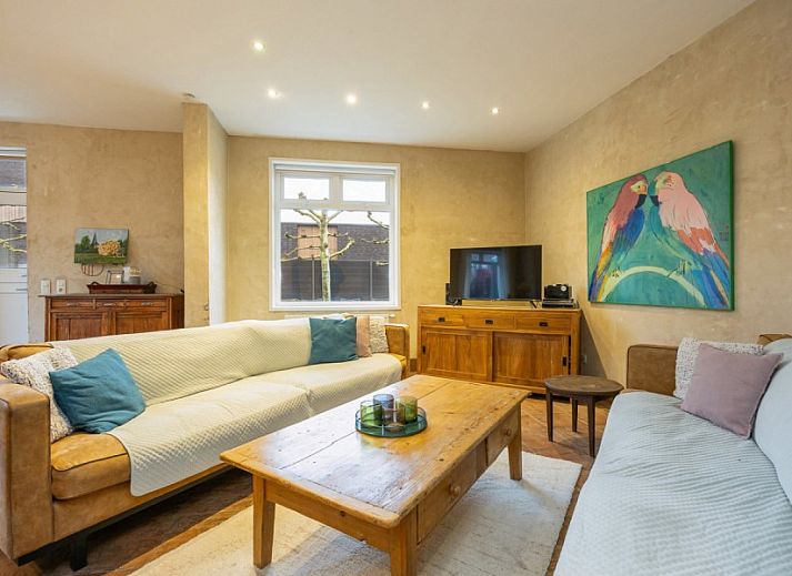 De Morgenstond vakantiehuis in Baarle-Hertog, Antwerpen met groene tuin en terras voor ontspanning in een landelijke omgeving.