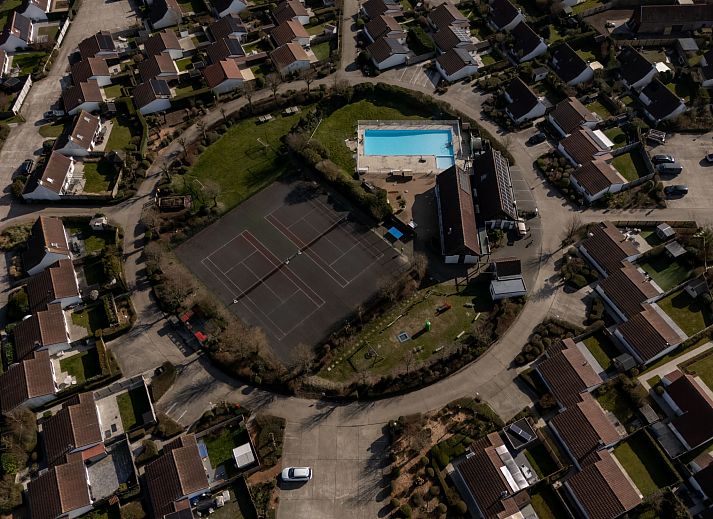 Guest house 047523 - Apartment Antwerp - Appartement Siena with parking and shared pool