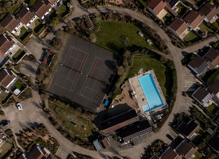 Guest house 047523 - Apartment Antwerp - Appartement Siena with parking and shared pool