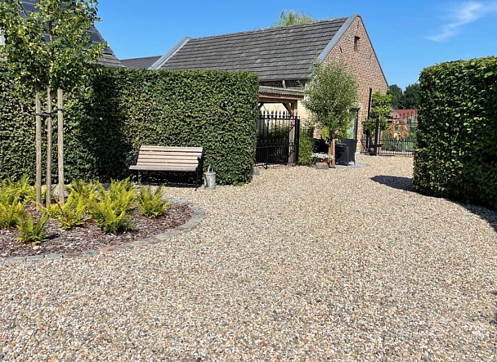 Decoratieve fruitschaal in Het Koerhuis vakantiehuis in Geistingen, Limburg, Belgie voor een huiselijke sfeer.