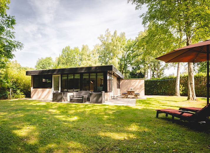 Guest house 051035 - Holiday property Limburg - Huisje in Lanaken