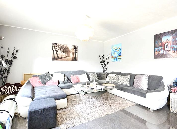 Verblijf 052304 • Vakantiewoning Limburg • Vakantiehuis voor 10 personen in Tongeren