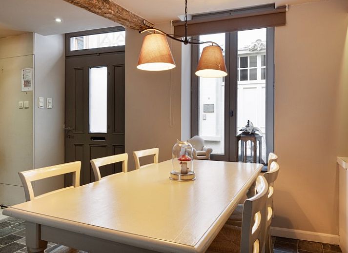 Vooraanzicht van Bibi Tongeren, een charmante vakantiewoning in Tongeren, Limburg met een uitnodigend exterieur.