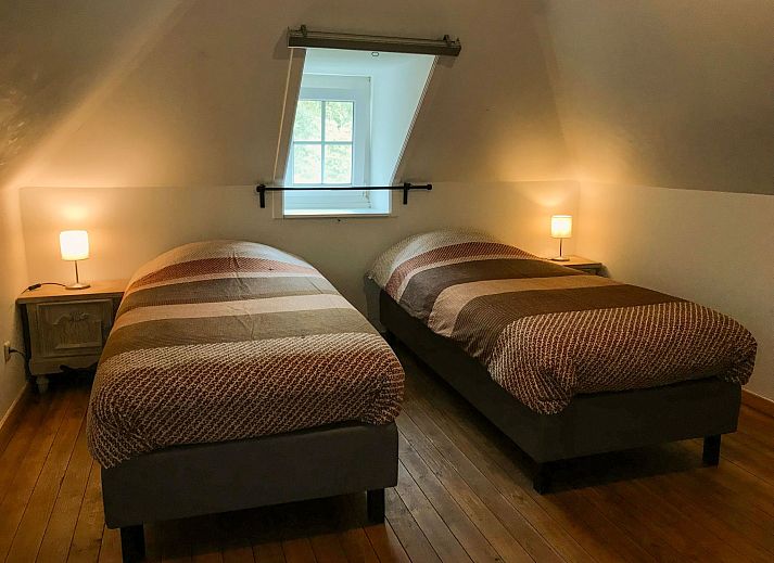Geniet van de natuur op het terras van Vakantiehuis Heidebos voor 8 personen in Meeuwen-Gruitrode, Limburg, Belgie.
