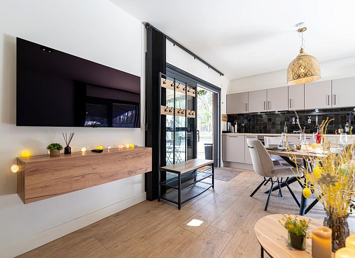 Moderne keukenfaciliteiten in Aperol Spritz vakantiehuis, Zutendaal, Limburg voor comfortabel koken.