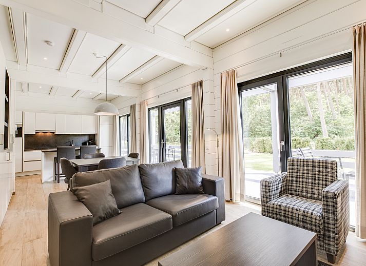 Plattegrond van Mooi Zutendaal 4-persoons villa in Limburg, Belgie. Comfortabele indeling met twee slaapkamers en moderne keuken.