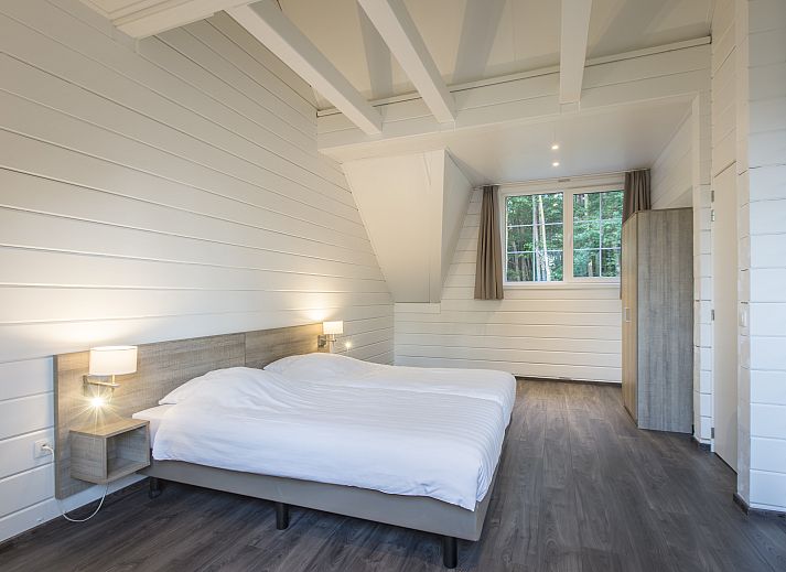 Plattegrond van Mooi Zutendaal 12-persoons bungalow in Zutendaal, Limburg, Belgie, met ruime slaapkamers en moderne faciliteiten.