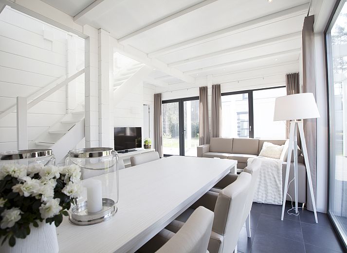 Plattegrond van Mooi Zutendaal 6-persoons villa 6CE in Limburg, Belgie, met comfortabele slaapkamers en moderne badkamers.