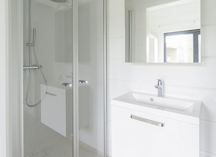 Plattegrond van Mooi Zutendaal 10-persoons villa in Limburg, Belgie, met ruime woonkamer, eetgedeelte en terras voor een ontspannen vakantie.