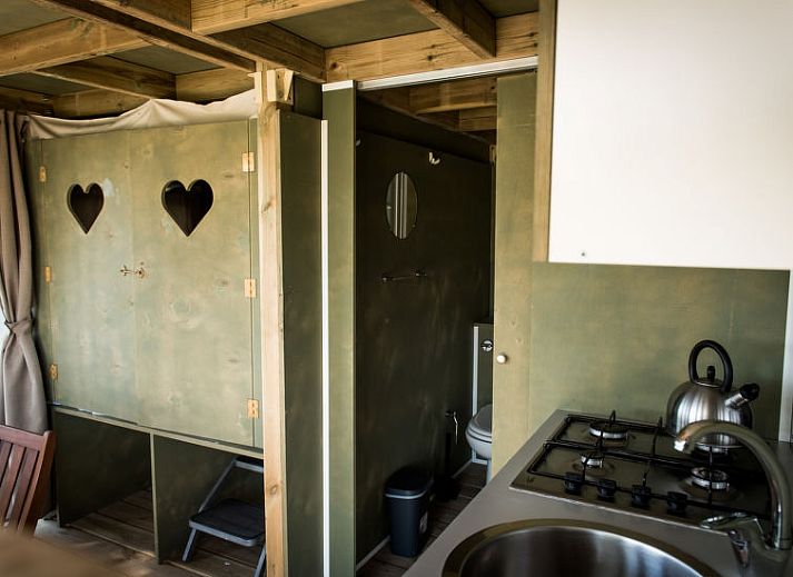 Guest house 056315 - Holiday property Limburg - Vakantiehuis Air Lodge 4