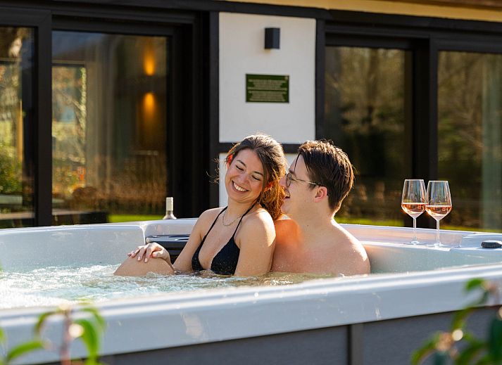 Verblijf 058804 - Vakantiewoning Limburg - Villa Lodge met Jacuzzi