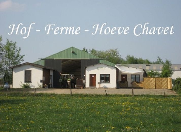 Villa & Gite Chavet in Luik, Belgie, vakantieverblijf met terras en weids uitzicht.