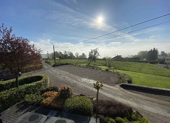 Ingang met houten details in vakantiehuis ARD162, Stavelot, Ardennen, Belgie.