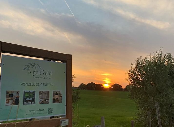 Gemuetliches Esszimmer im Ferienhaus in Plombieres, gelegen in den Ardennen, Luettich, Belgien. Perfekt fuer einen erholsamen Aufenthalt.