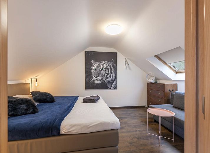 Wellnessruimte met sauna in Residence Supreme, een vakantiehuis in de Ardennen, Marchin, voor ultieme ontspanning.