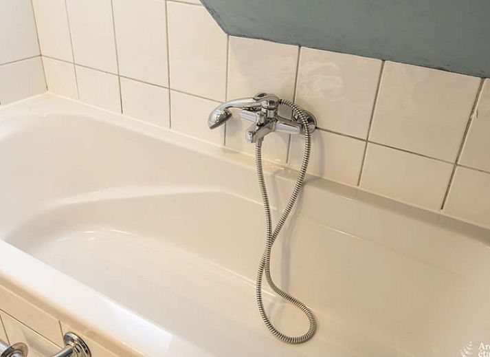 Comfortabele badkamer in Huisje in Stoumont, vakantiehuis in de Ardennen, Luik, Belgie met moderne voorzieningen.