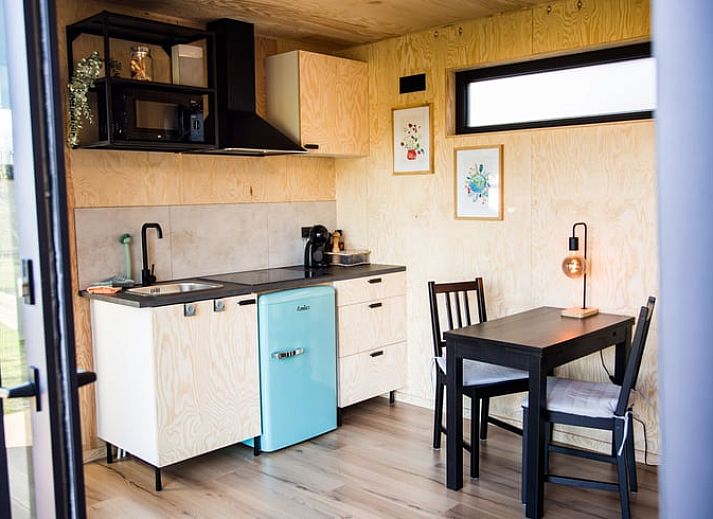 Blick von der Terrasse des Ferienhauses in Eynatten, umgeben von der friedlichen Natur der Ardennen, Luettich, Belgien.