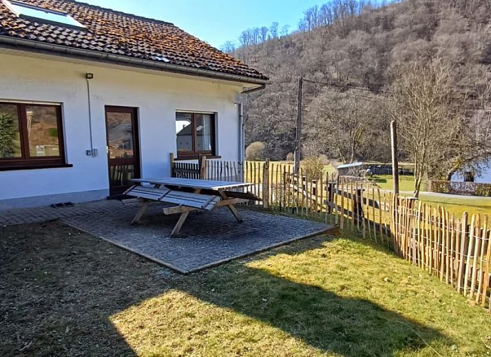 Uitzicht op de natuurlijke omgeving van Vakantiewoning 2 in Ouren, Ardennen, Belgie.