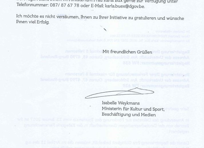 Achtertuin met uitzicht bij Vakantiewoning 2 in Ouren, Ardennen, Belgie.