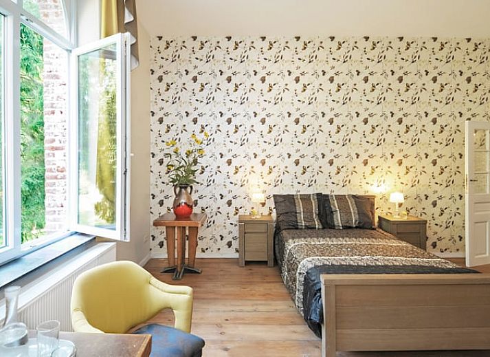 Vakantiehuis in Wodecq, prachtig exterieur met historische bakstenen gevel in Henegouwen, Belgie.