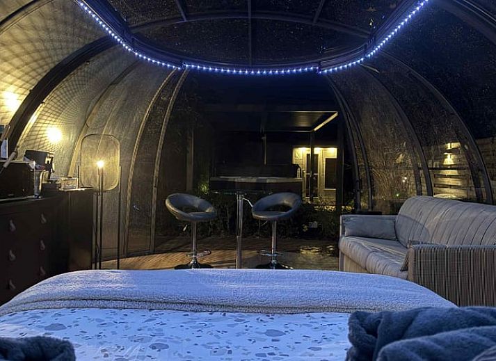 Ervaar de rust in de sauna van Vakantiehuisje in Havinnes, perfect voor een wellnessverblijf in Belgie.