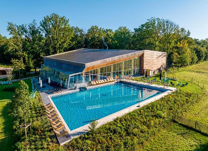 Unterkunft 07356111 - Chalet Hennegau - The Blue Lodge by YourNature